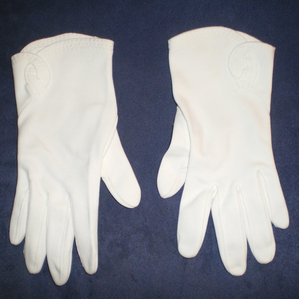 COPY - Vintage 1950's Short White Dress Gloves #1
